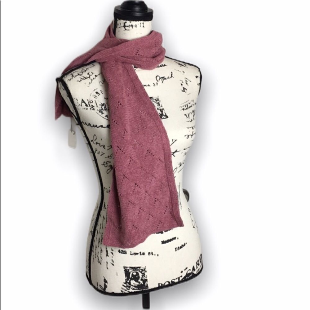 Collection XIIX pink scarf  - Picture 3 of 3